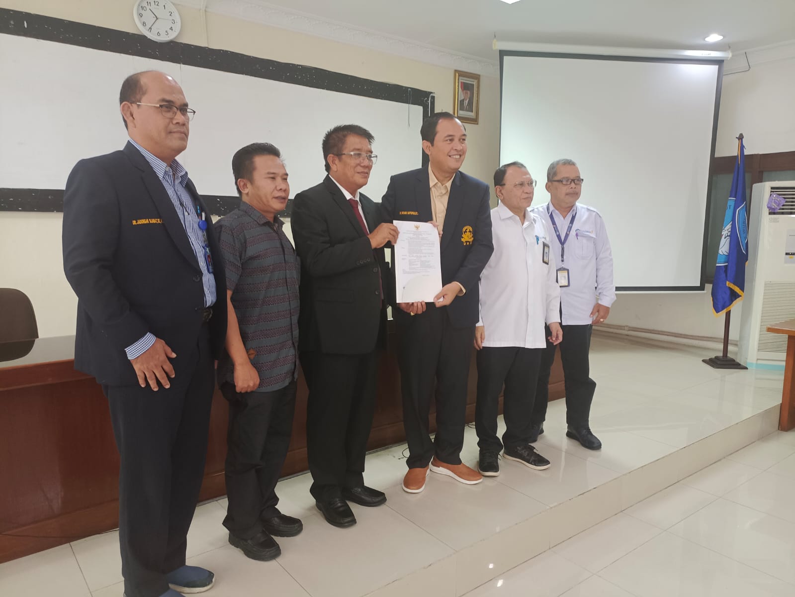 WhatsApp Image 2023-12-04 at 10.45.59_ce3d7c21